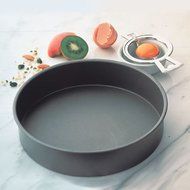La Forme Round Cake Pan, 9-inch