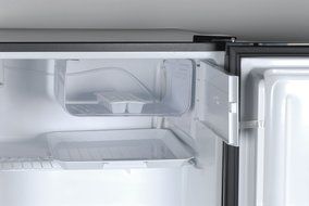 Haier HC27SF22RB 2.7 Cubic Feet Refrigerator/Freezer, Black N35