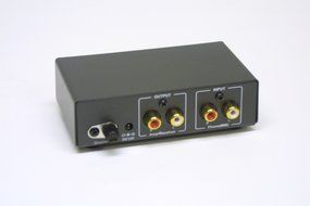 TCC TC-450 Battery/AC Mobile Phono Preamp, INCLUDES optional AC Adaptor N3