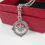 Hot Charm Pendant Vintage Retro compass Silver Necklace For Men Or Women