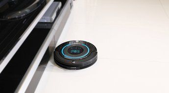 Lilin Robotic Vacuum Cleaner Multifunction(Sweep, Mop, Vacuum, Sterilization), LCD Touch Screen, Auto Charge,... N4