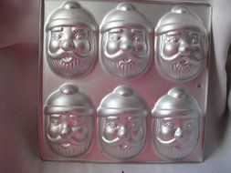 Wilton Collectible Mini Santa Faces Cake Pan, Retired