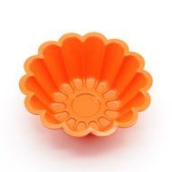 Bestwoohome Silicone French Cake Pans 8 Inch Non Stick Heat Resistant Flower Baking Molds (Green) N3