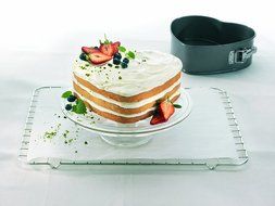 Birkmann Heart Shaped Spring Form Baking Cake Pan Tin Tray 22cm N2