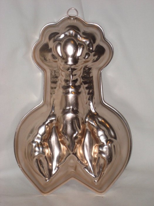 Vintage Coppertone Aluminum Lobster 10x7" Mold Cake Pan