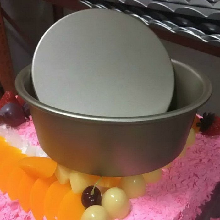 EOZY Aluminum Alloy Bakeware Round Mousse Cake Pan 8-inches