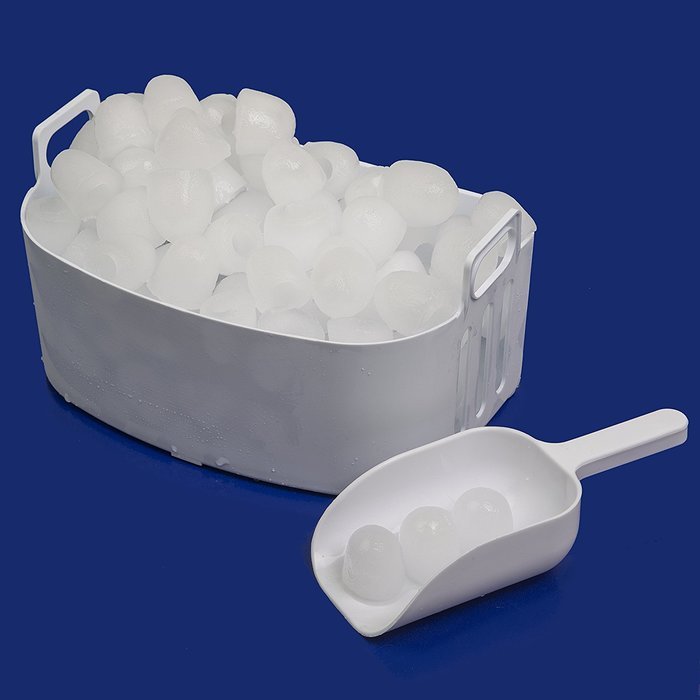 Ivation IVA-ICEM15SIL Portable Ice Maker with Easy-Touch Buttons for Digital Operation, Silver N18