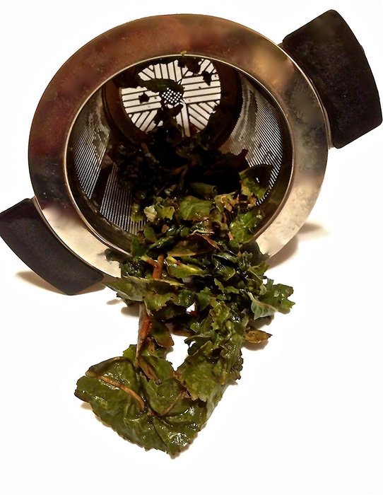 Wing-Tipped Stainless Steel Tea Strainer with Cover