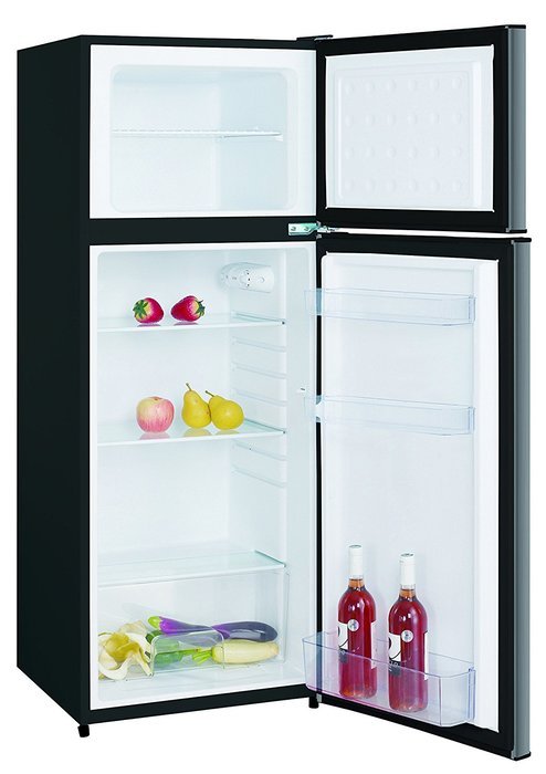 Igloo 7.2 Cubic Foot Fridge with Freezer, Platinum
