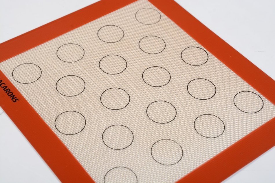 100% food grade silicone baking mat for macaron 44 circles white 11.8 X 15.7 inch N21