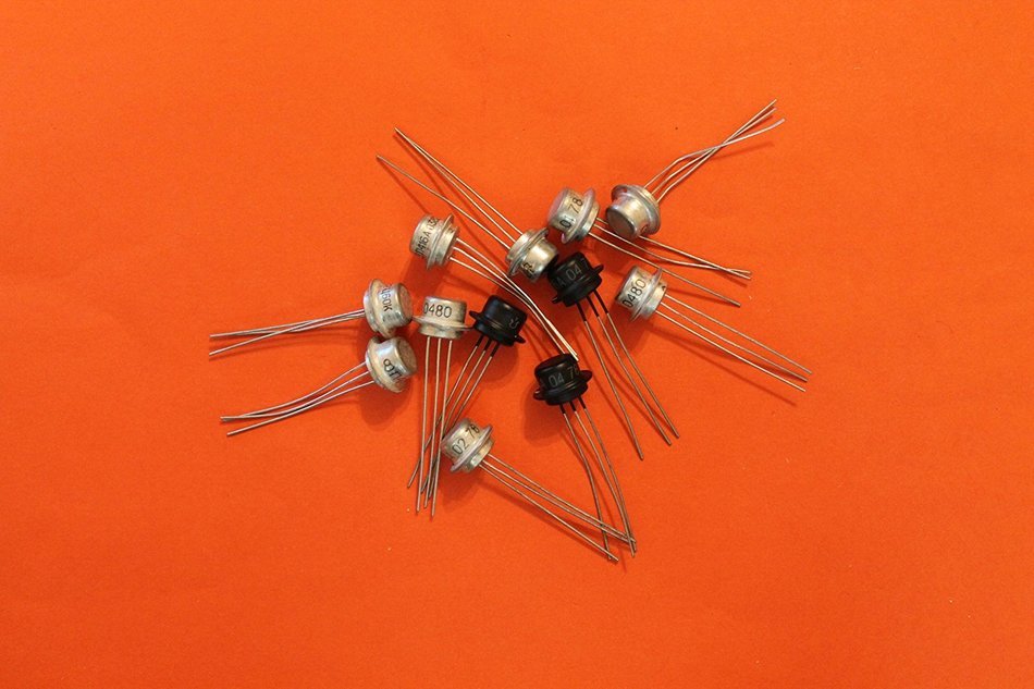 Transistors Germanium P416A analogue 2N2089, 2N604, T316H, T354H USSR 24 pcs
