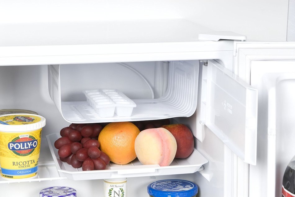 Haier HC27SF22RB 2.7 Cubic Feet Refrigerator/Freezer, Black N17