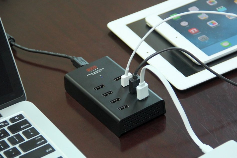 EZOPower International 8-Port 96W 19.2A Smart USB Desktop Charger Station with 2.4A output each with 3 International... N4