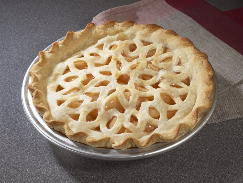 Nordic Ware Reversible Apples & Leaves Pie Top Cutter N6