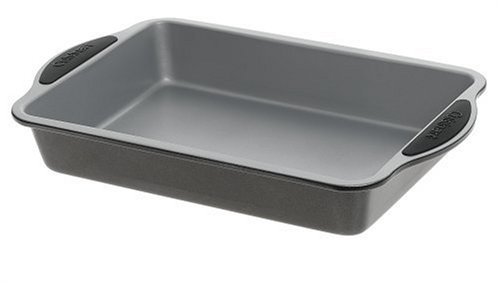 Cuisinart SMB-139CP Easy Grip Bakeware 13-Inch by 9-Inch Cake Pan