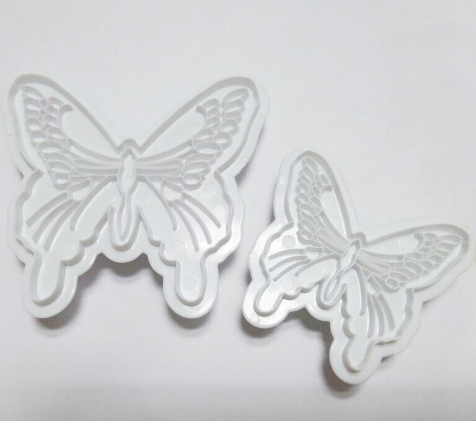 Yunko 2pcs Butterfly Plastic Fondant Cutter Cake Decoration Plunger Embossing Tool Cake Tool