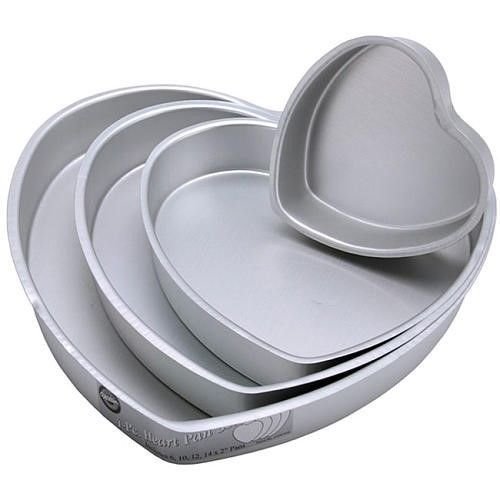Wilton HEART SHAPED TIRED 4 SET wedding Cake Tin Baking Pan insert