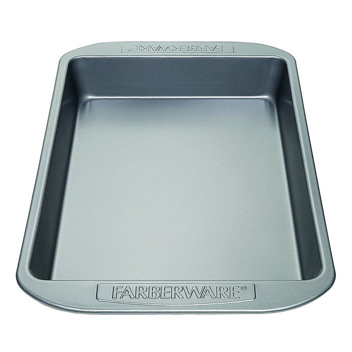 Farberware Nonstick Bakeware 9-Inch x 13-Inch Rectangular Cake Pan, Gray