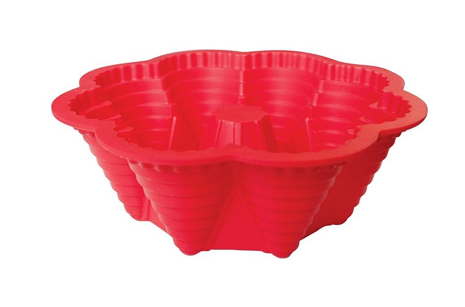 La Patisserie Red Silicone Christmas Bundt Pan - 8.75 inch