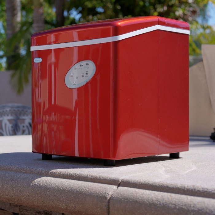 NewAir AI-100R 28-Pound Portable Icemaker, Red N30