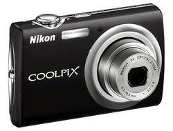 Nikon Coolpix S220 10MP Digital Camera with 3x Optical Zoom and 2.5 inch LCD (Graphite Black) N11