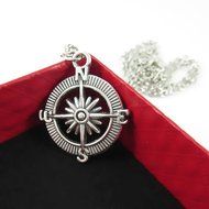 Hot Charm Pendant Vintage Retro compass Silver Necklace For Men Or Women N2