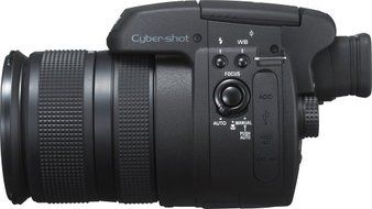 Sony Cybershot DSCR1 10.3MP Digital Camera with 5x Optical Zoom N14