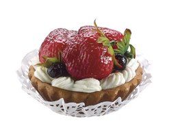 Strawberry, bluberry Tart w/ Cream Food Cake tart