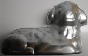 Vintage 1972 Wilton Stand-Up Lamb Cake Pan N2