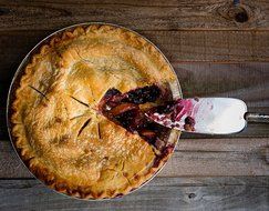 DOBI Pie Pans - Disposable Aluminum Foil Pie Plates, Standard Size - 9 x 1.25 Inches, Pack of 30. Favorite Pie... N14