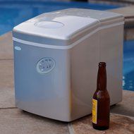 NewAir AI-100R 28-Pound Portable Icemaker, Red N43