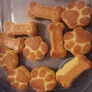 Ticent Dog Paws and Bones Cake Pan Baking Molds for Kids, Pets, Dog-lovers Cookie Treats, 100% Food Grade Silicone... N9