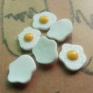 Kawaii Resin Fried Eggs White Egg Flatback Cabochons Dollhouse Miniature Food DIY Embellishments 16*14mm Scrapbooking