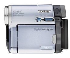 Sony DCRTRV22 MiniDV Camcorder with 2.5" LCD, Color Viewfinder &amp; Memory Stick Capability (Discontinued by Manufacturer) N2