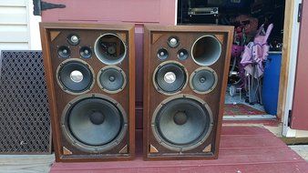 SANSUI SP2000 4 WAY 6 SPEAKERS 70W INTO 8 OHMS VINTAGE 1969