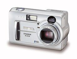 Minolta Dimage E223 2.1MP Digital Camera w/ 3x Optcial Zoom