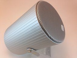 ULTRAK SPLASH PROOF WEATHER RESISTANT 6" 20 WATT OUTDOOR SPEAKER N5