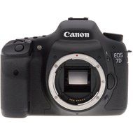 Canon 7D DSLR Camera + 18-55mm f/3.5-5.6 IS STM Lens + All Original Accessories Included - International Version N2