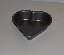Mini Nonstick Heart Cake Pan 4 3/4" tall