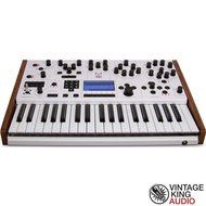 Modal Electronics 001 37-key analog/digital hybrid two-voice synthesizer