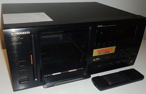 Pioneer PD-F705 26 Disc CD Changer Complete with Remote AV Cables and Instruction Manual - Compact Disc - Music N4