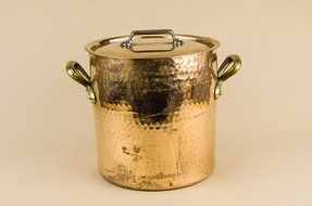 Large Imposing Hammered PAN Service Antique Dinner Copper Arts Crafts Dish Serving English Circa 1910 LS N2