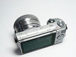 SONY DigitalCamera NEX-5T DoubleZoom Lens Kit(Silver) NEX-5T NEX-5TY-S(Japan import) - International Version (...