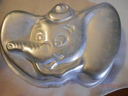 Rare, Wilton Dumbo Mini Cake Pan, 502-434