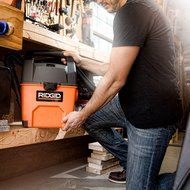 RIDGID Wet Dry Vacuums VAC3000 Portable Wet Dry Vacuum Cleaner for Car, Garage or In-Home Use, 3-Gallon, 3.5 Peak... N9