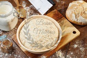 BANNE MOMMA Banneton Proofing Basket 9 Inch For Bread and Dough with Liner + Bonus 13 inch Linen Bread Bag