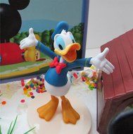 Mickey Mouse Clubhouse Birthday Cake Topper Featuring Mickey Mouse, Minnie Mouse, Donald Duck, Daisy Duck, Goofy... N5