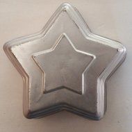 Star Cake Pans 7.75" x 7.75" - Set of 3