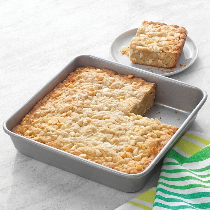 Emeril Lagasse 62678 Aluminized Steel Nonstick Round Cake Pan, 9-Inch N2
