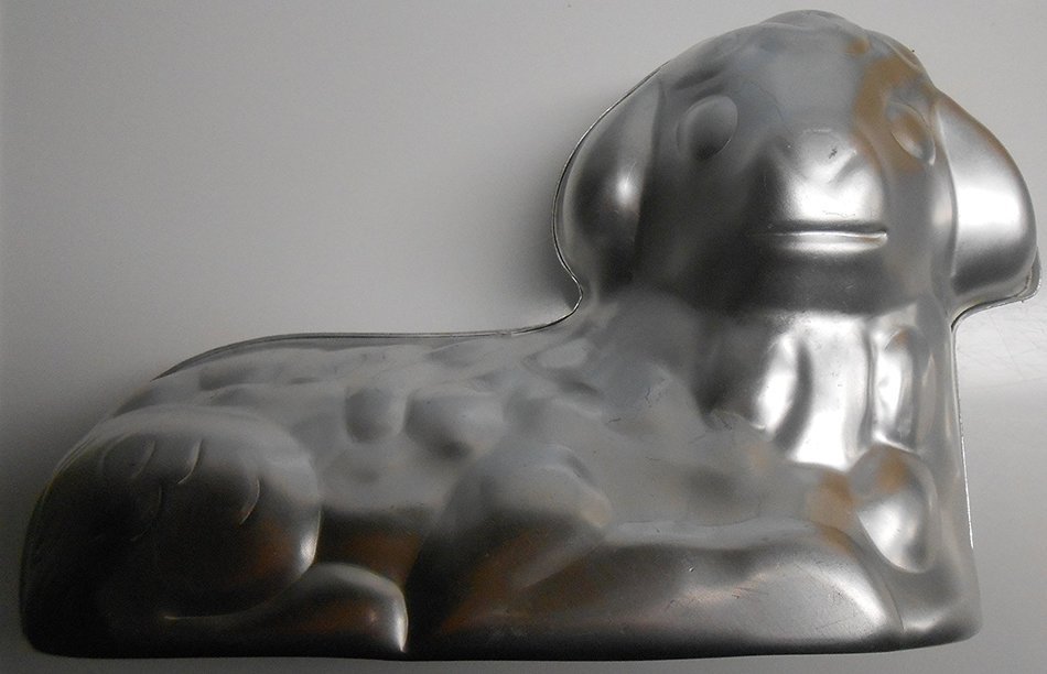 Vintage 1972 Wilton Stand-Up Lamb Cake Pan N2